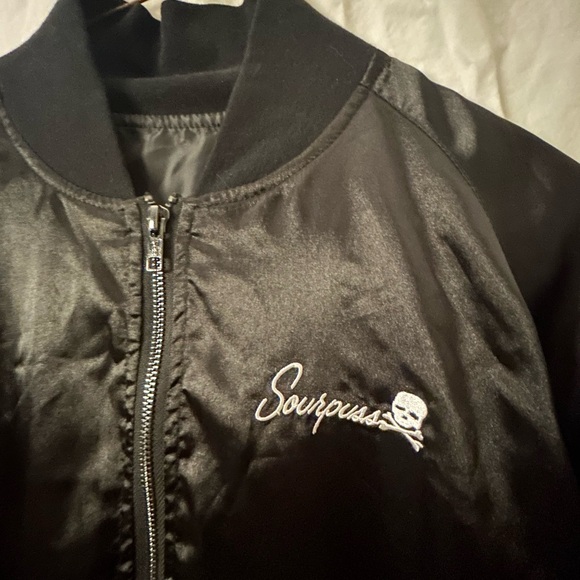 Sourpuss Black Bomber Jacket with Satin Finish - Picture 2 of 3